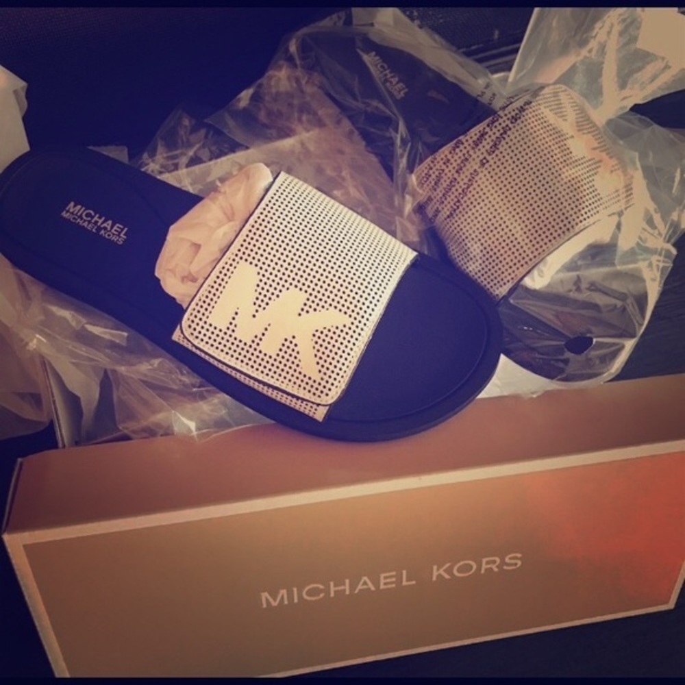 New Michael Michael Kors Optic White Sandal 7